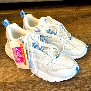 Lite ‘n Easy “Motion” shoes